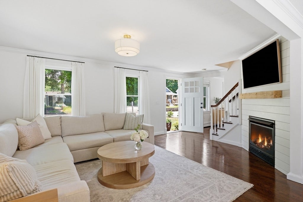 16 Lincoln Ave, Plainville, MA Photo #13