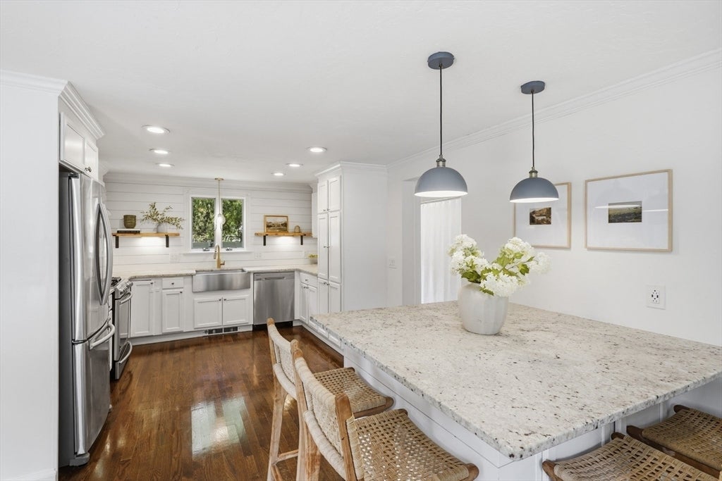 16 Lincoln Ave, Plainville, MA Photo #9