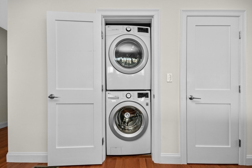 Sandwich, Massachusetts 02563, United States, 4 Bedrooms Bedrooms, ,4 BathroomsBathrooms,Residential,Active,21269