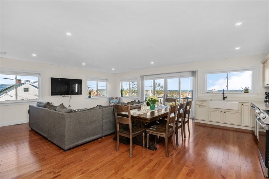 Sandwich, Massachusetts 02563, United States, 4 Bedrooms Bedrooms, ,4 BathroomsBathrooms,Residential,Active,21269