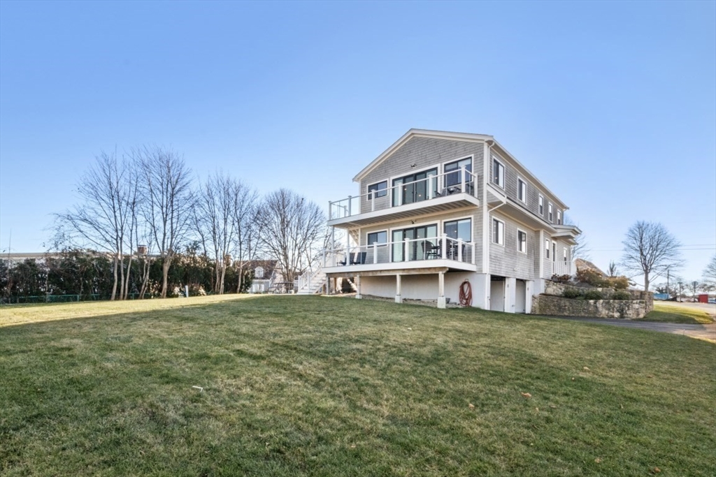 69 Knott Ave