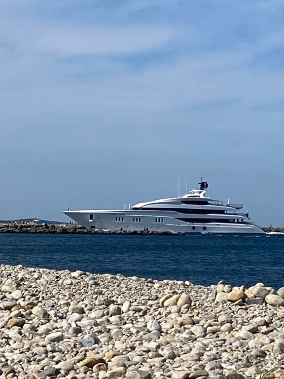 Sandwich, Massachusetts 02563, United States, 4 Bedrooms Bedrooms, ,4 BathroomsBathrooms,Residential,Active,21269