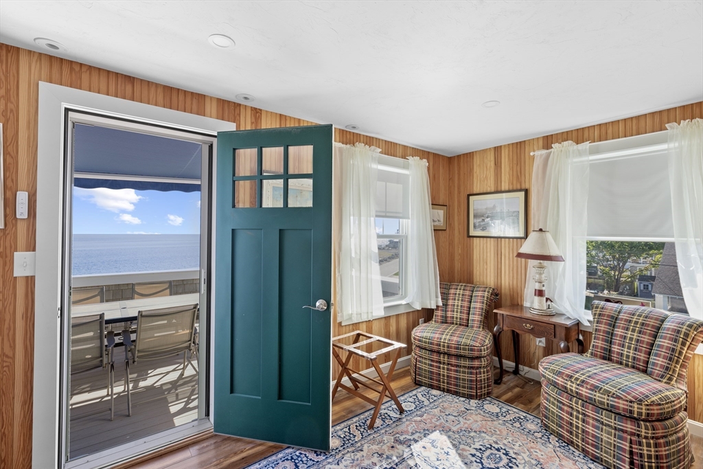 43 Oceanside Dr