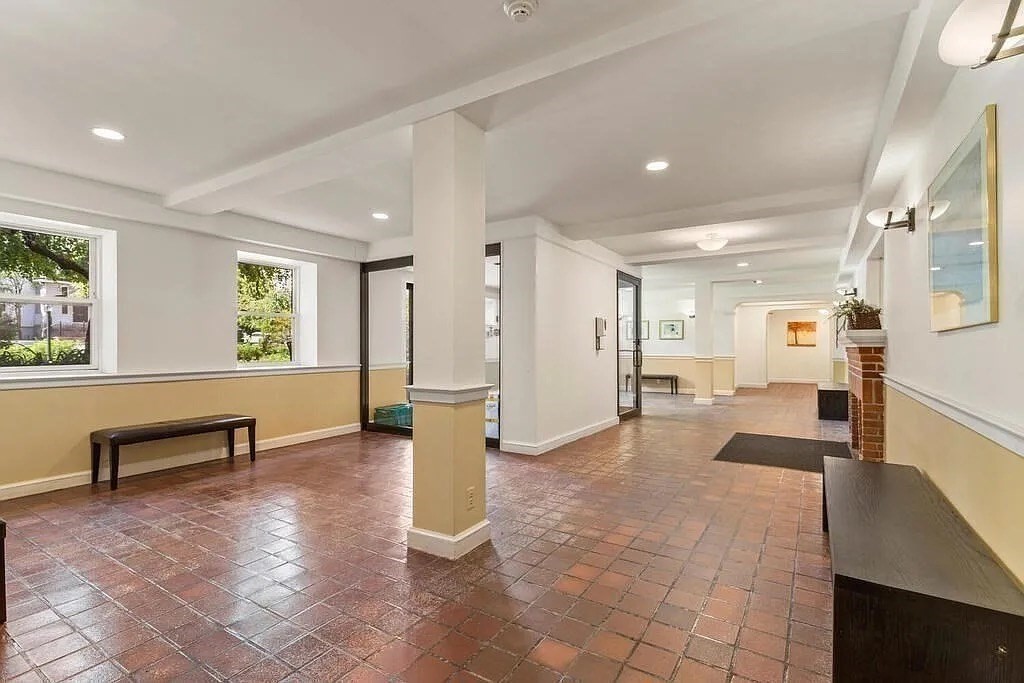 395 Broadway R5E
