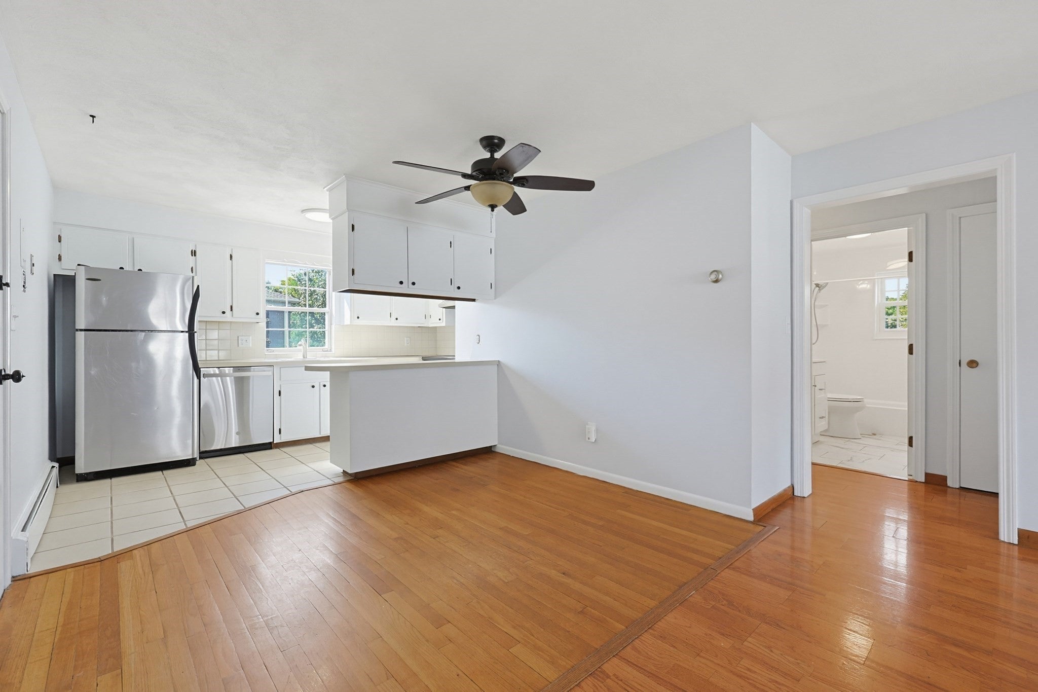 130 Parker St L4