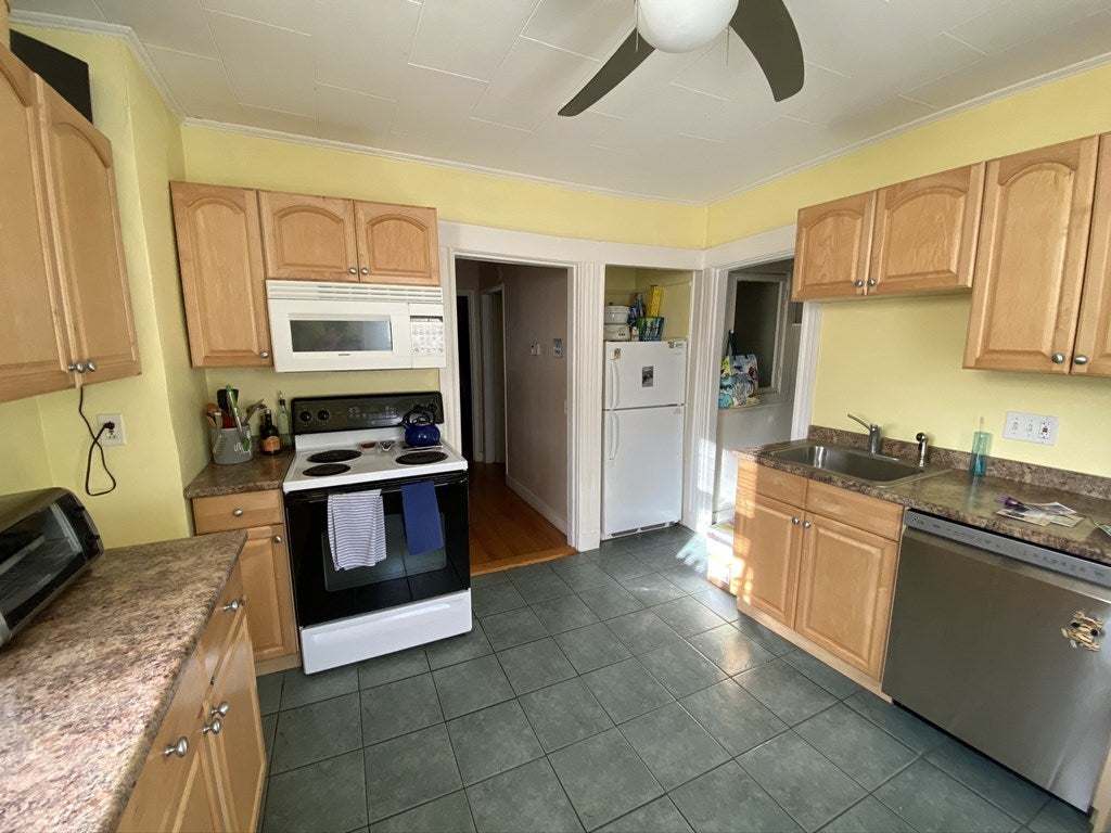 136 Broadway #3, Somerville, MA Photo #10