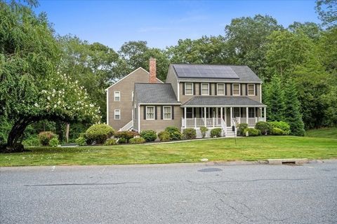 104 Alana Dr Northbridge MA 01534
