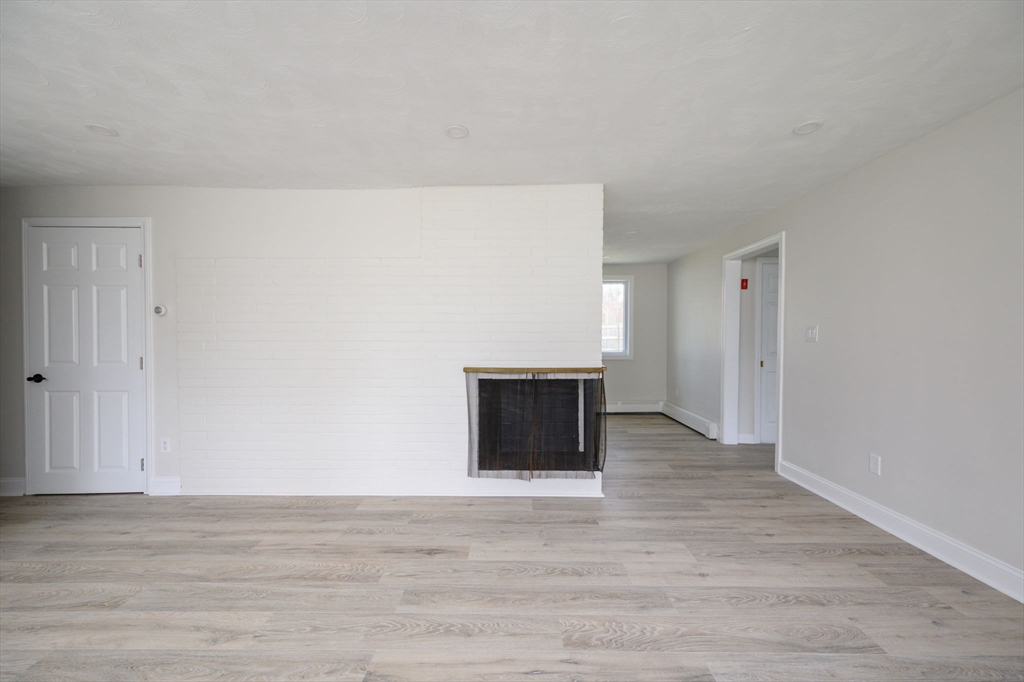 38 Marion St