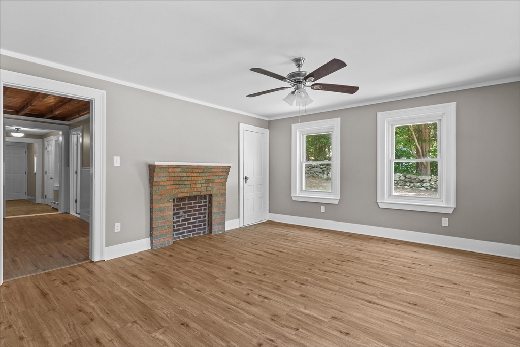 149 E Broadway
