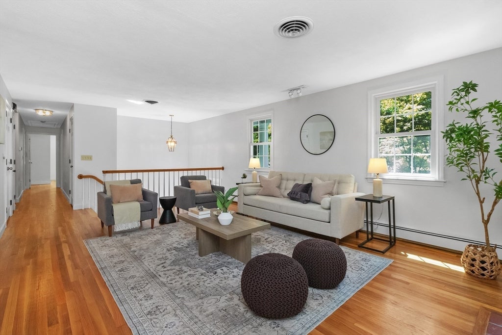 20 Village Cir