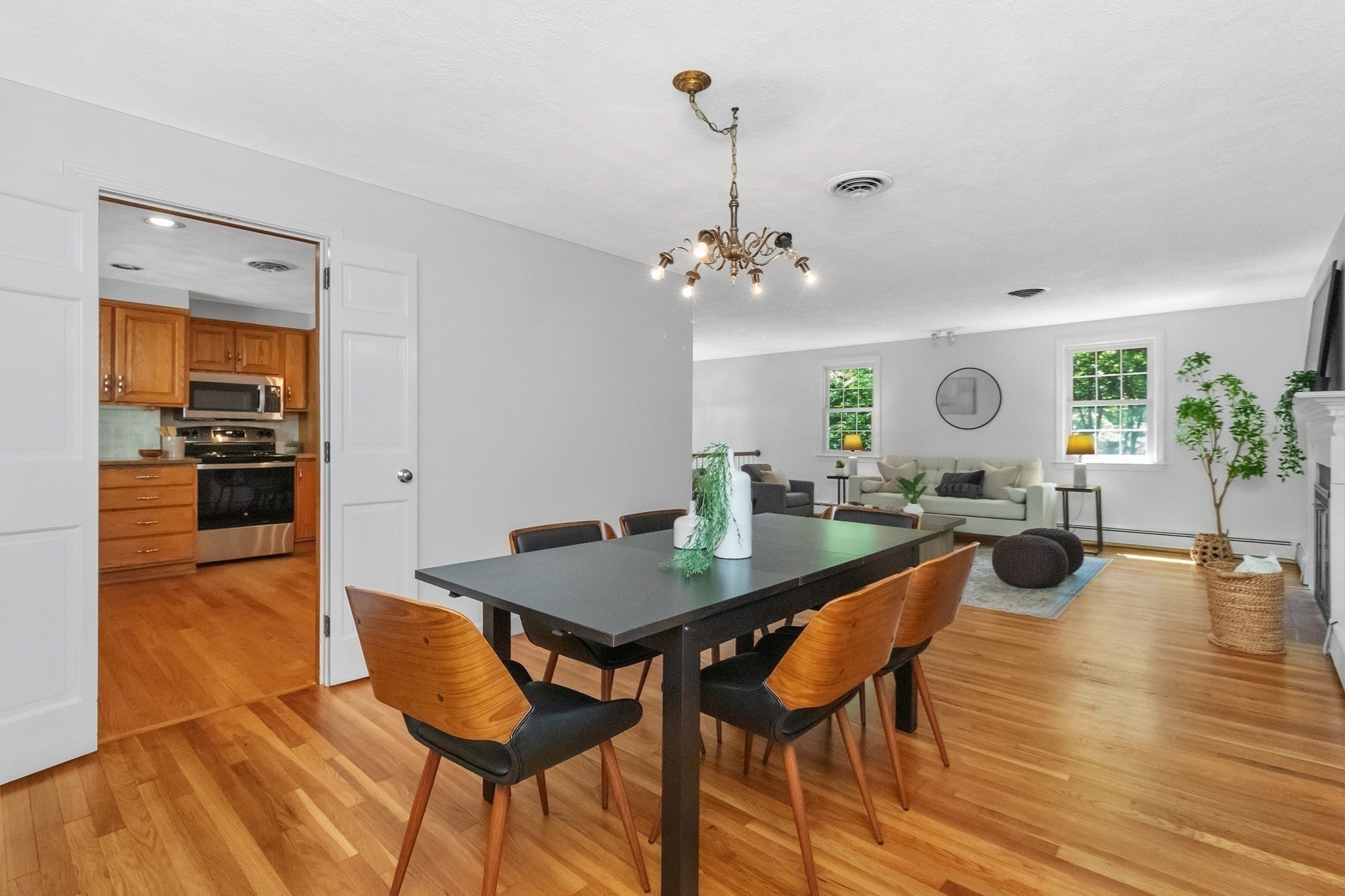 20 Village Cir, Lexington, MA, 20 Village Cir, Lexington, MA Photo #6