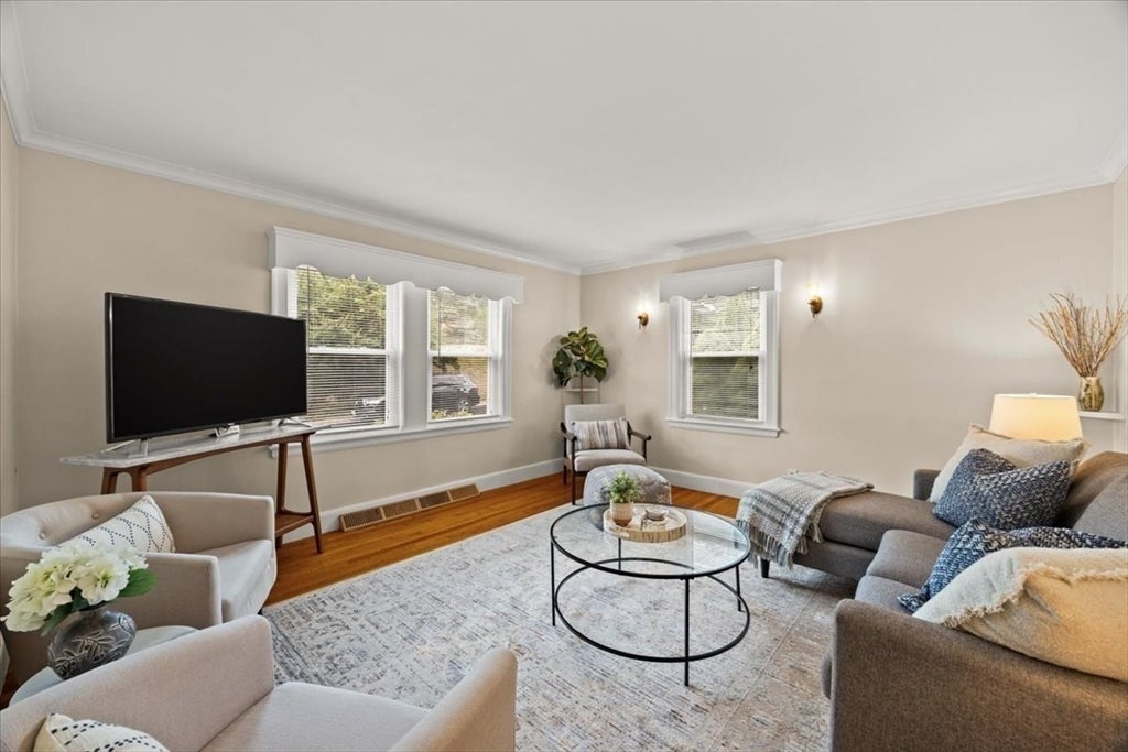9 Billings St, Boston, MA, 9 Billings St, Boston, MA Photo #12