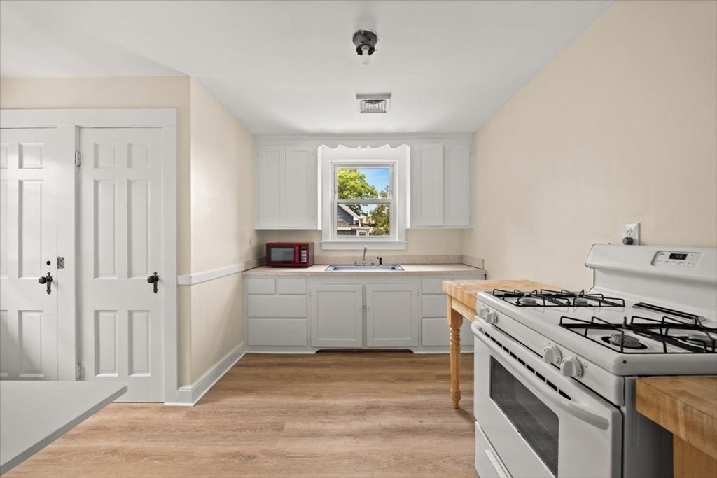 9 Billings St, Boston, MA, 9 Billings St, Boston, MA Photo #6