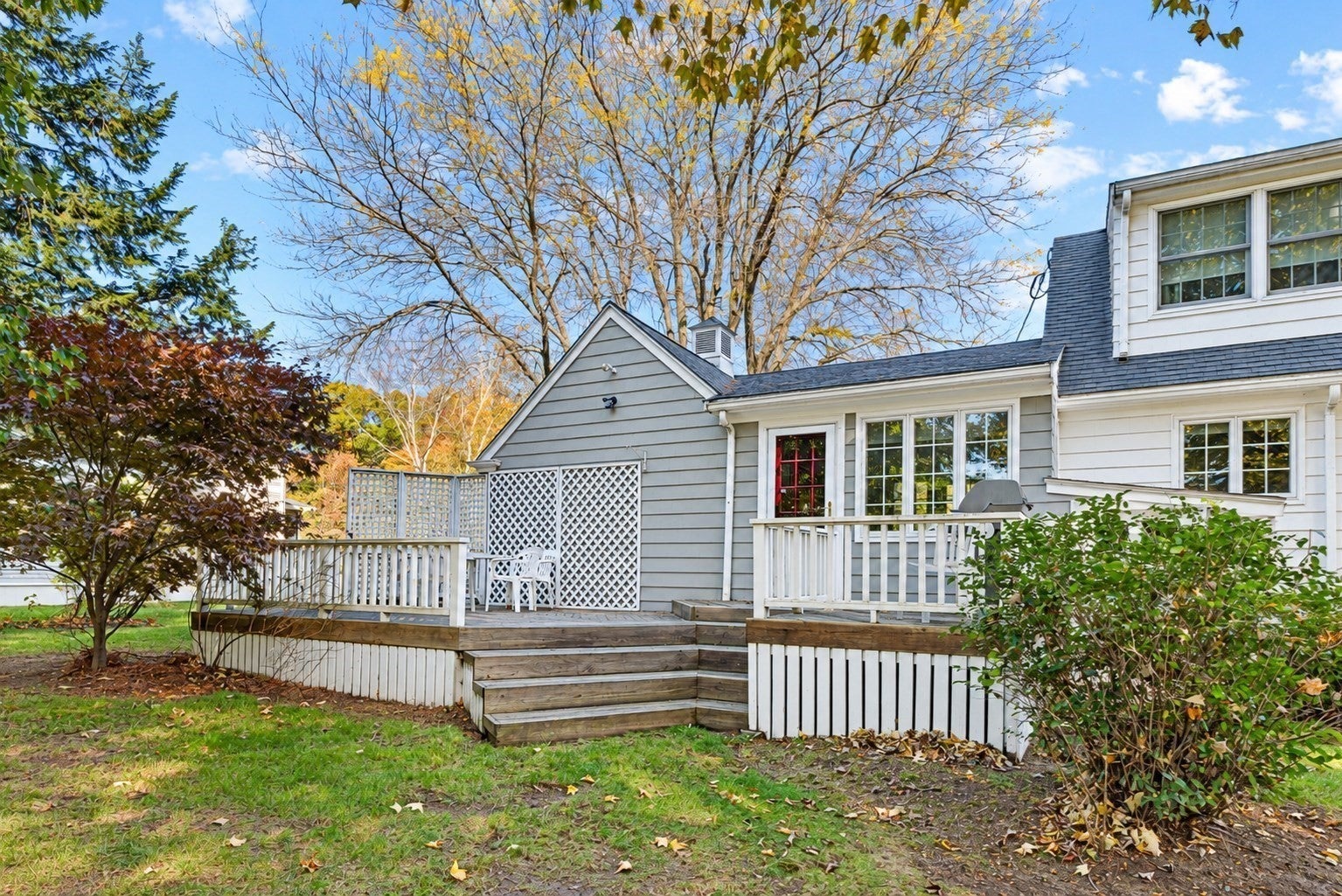 381 S Main St
