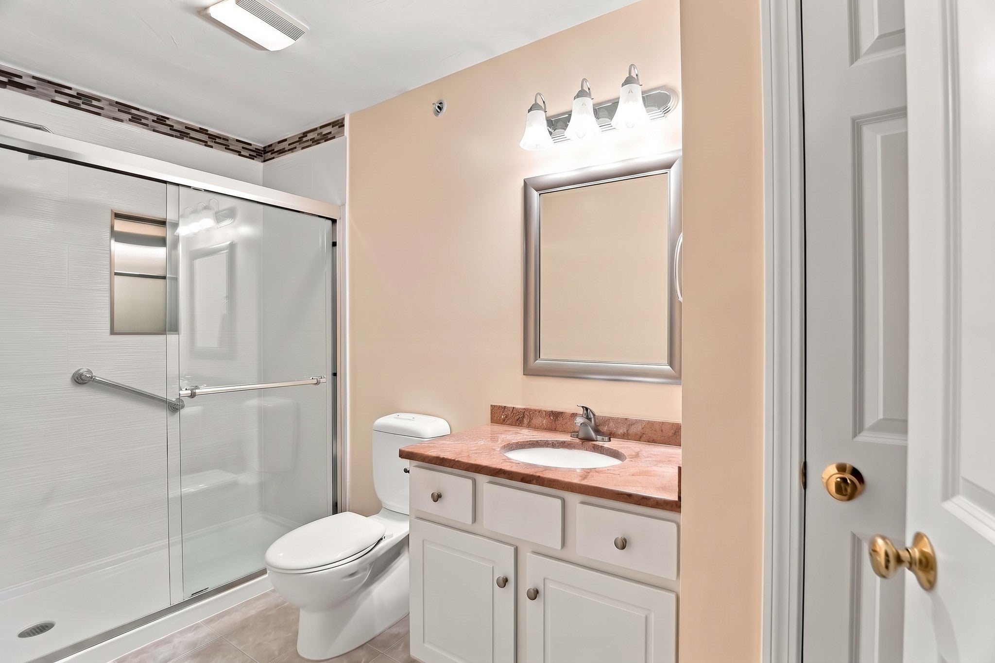 111 Regency Ln #111, Abington, MA, 111 Regency Ln #111, Abington, MA Photo #11