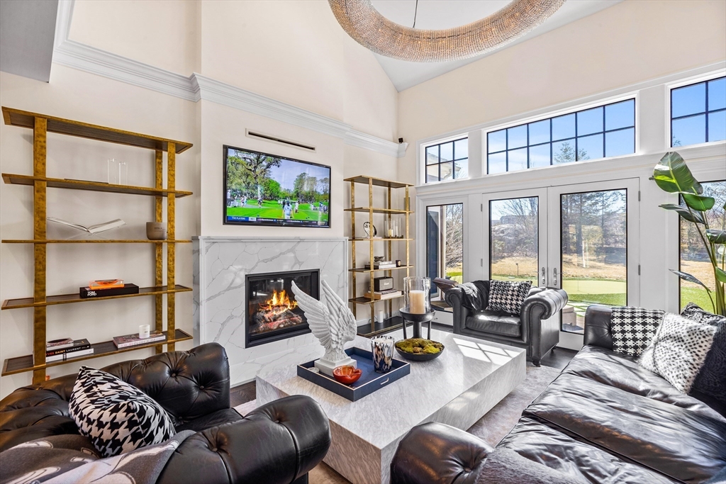 59 Clubhouse Dr