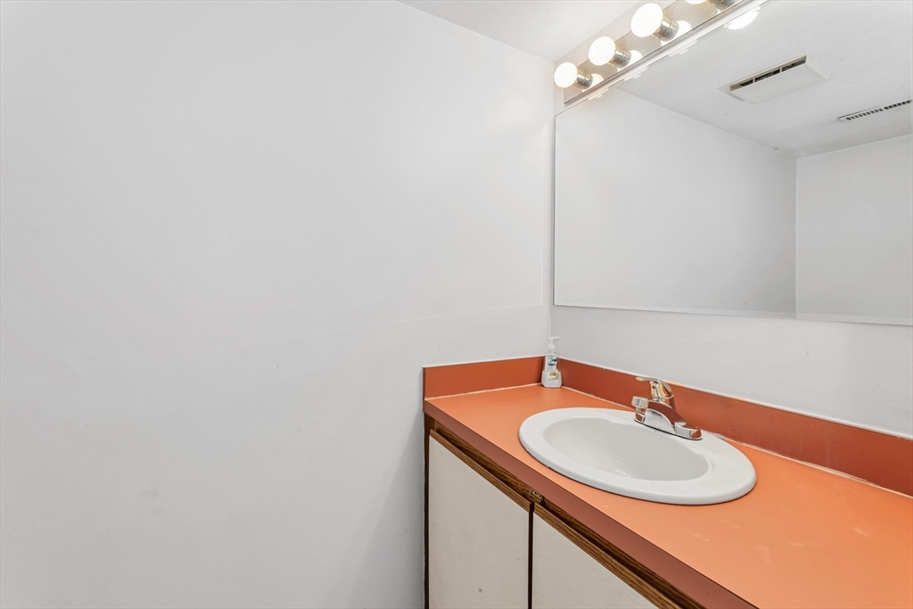 15 Marion Street #D, Boston, MA Photo #10