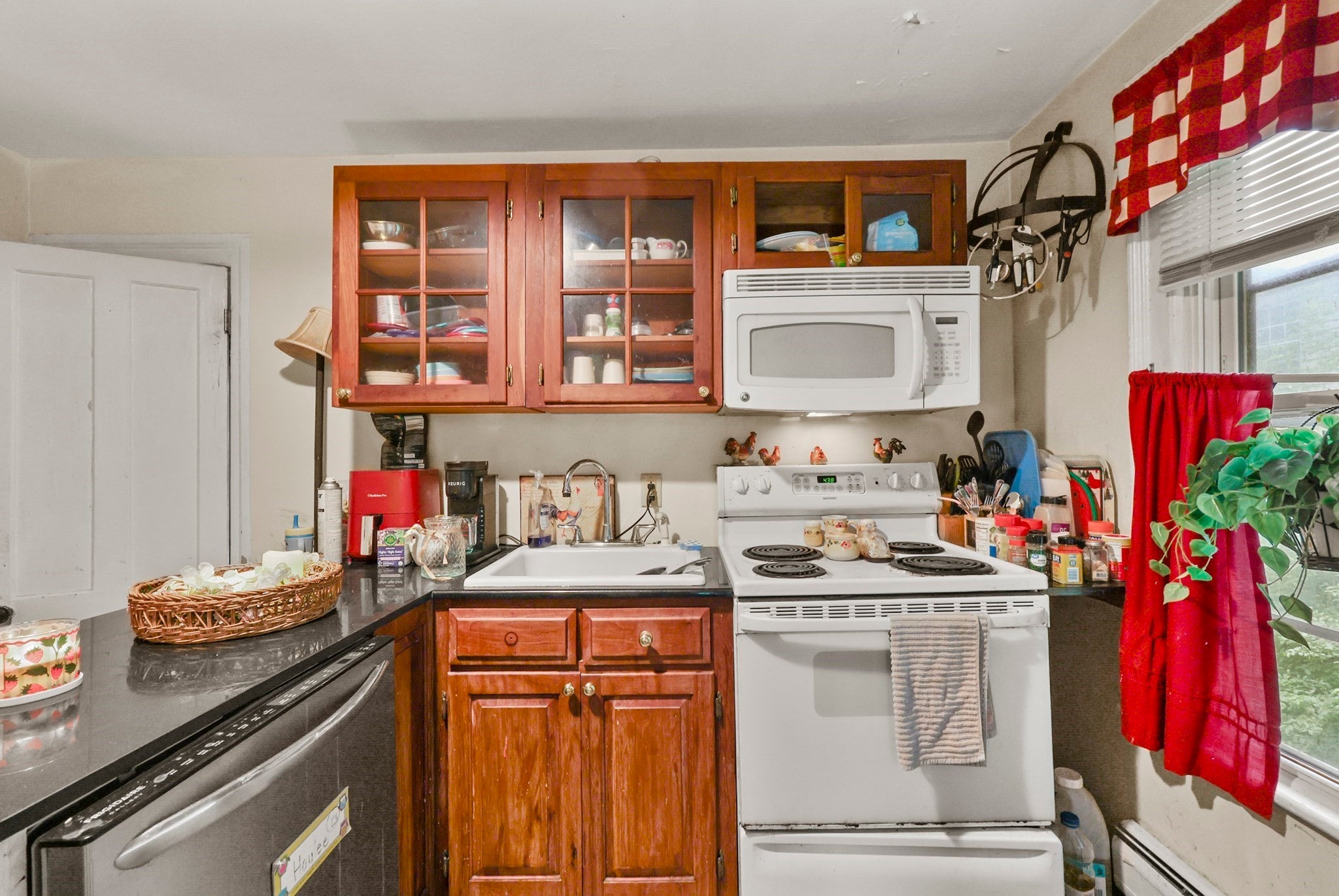 7-9 Goodrich St, Pittsfield, MA Photo #16