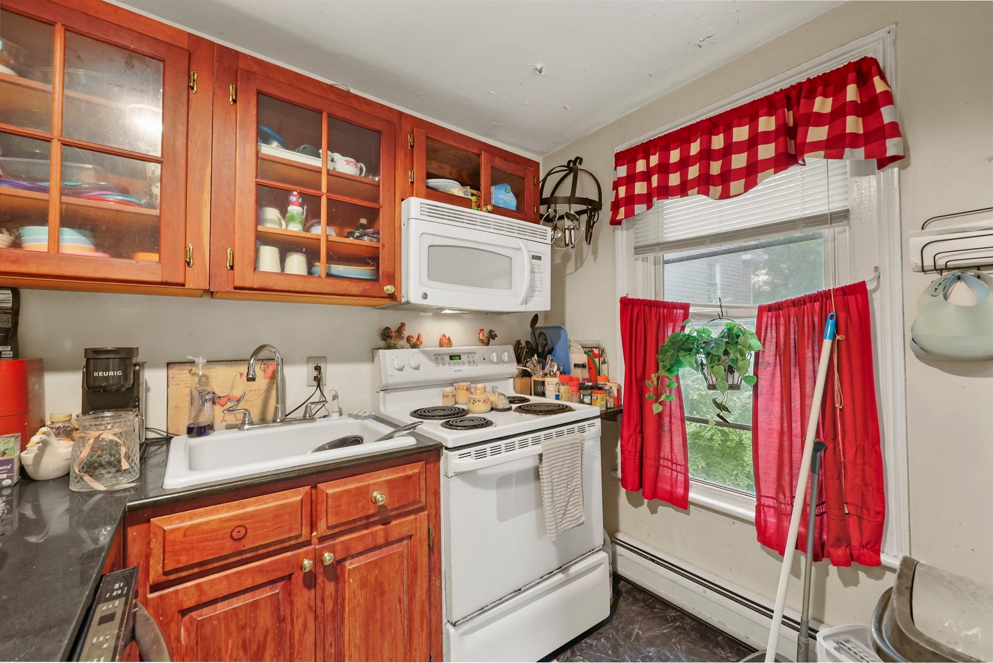 7-9 Goodrich St, Pittsfield, MA Photo #17