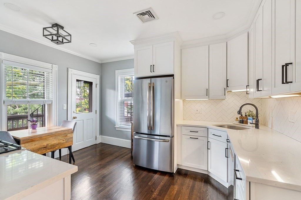 176 Bowen St #3, Boston, MA, 176 Bowen St #3, Boston, MA Photo #4