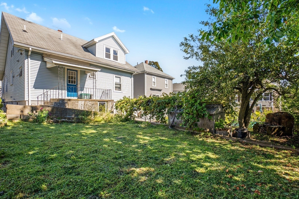 6 Englewood Rd