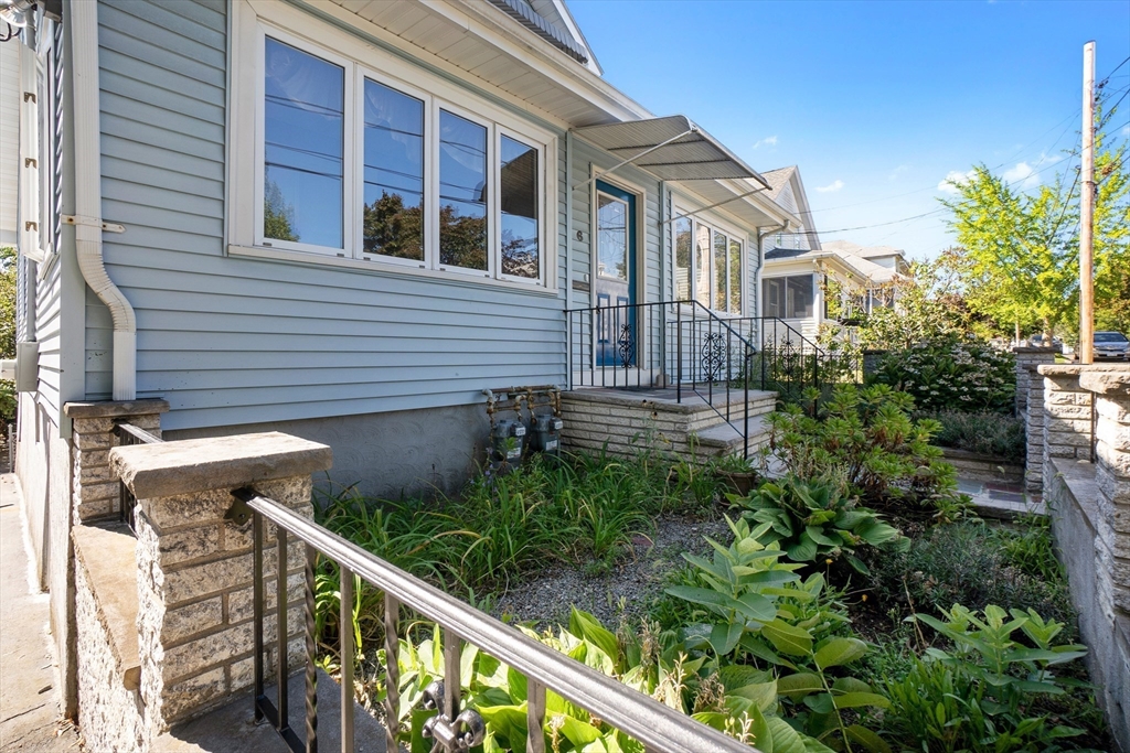 6 Englewood Rd