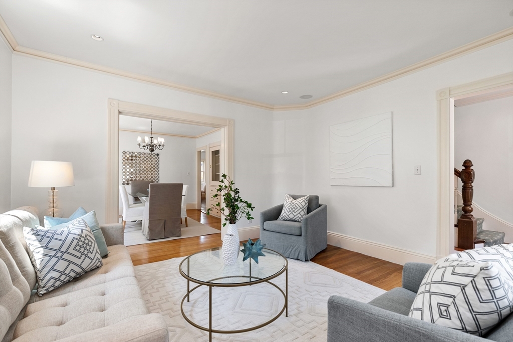 8 Jackson Ct