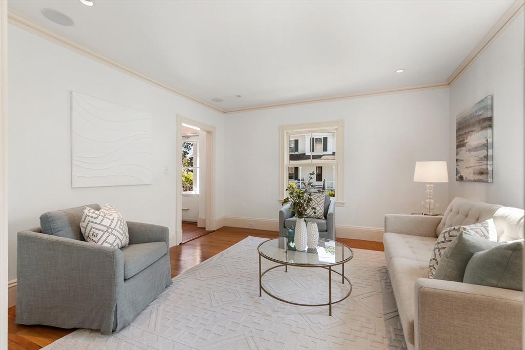 8 Jackson Ct