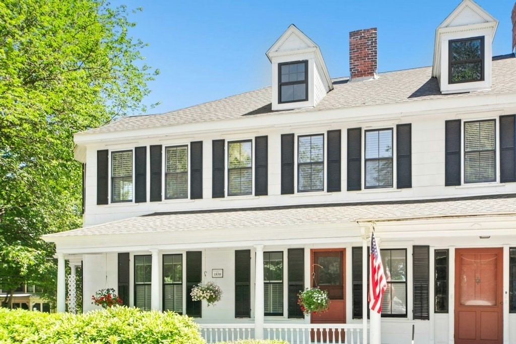 11 Fairbanks St 2