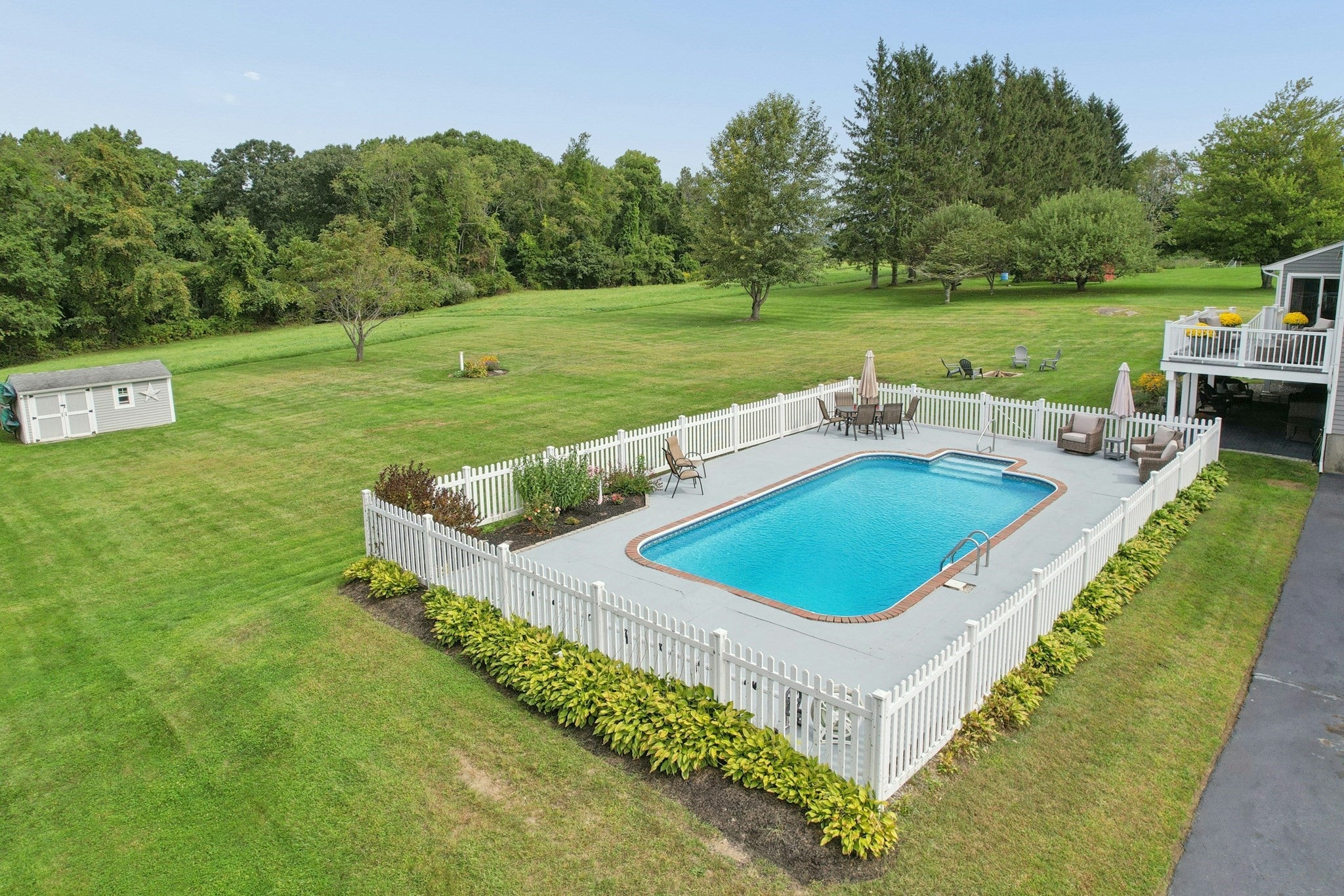 196 Eight Lots Rd, Sutton, MA Photo #7