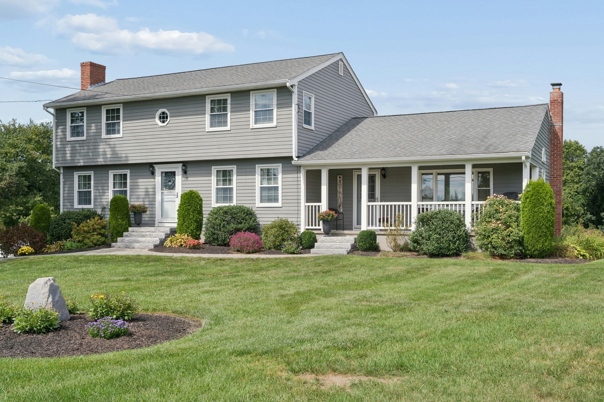 196 Eight Lots Rd, Sutton, MA Photo #2