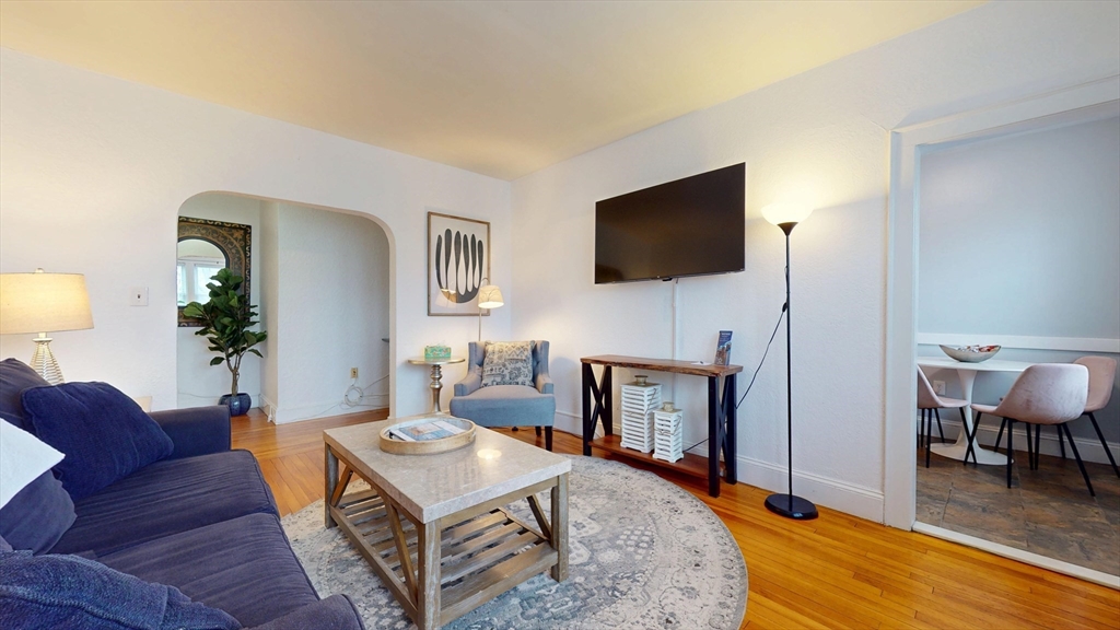 90 Kilsyth Rd 44FURNISHED