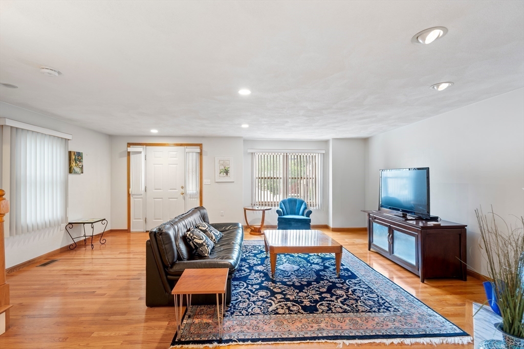 62 Forest Street 62