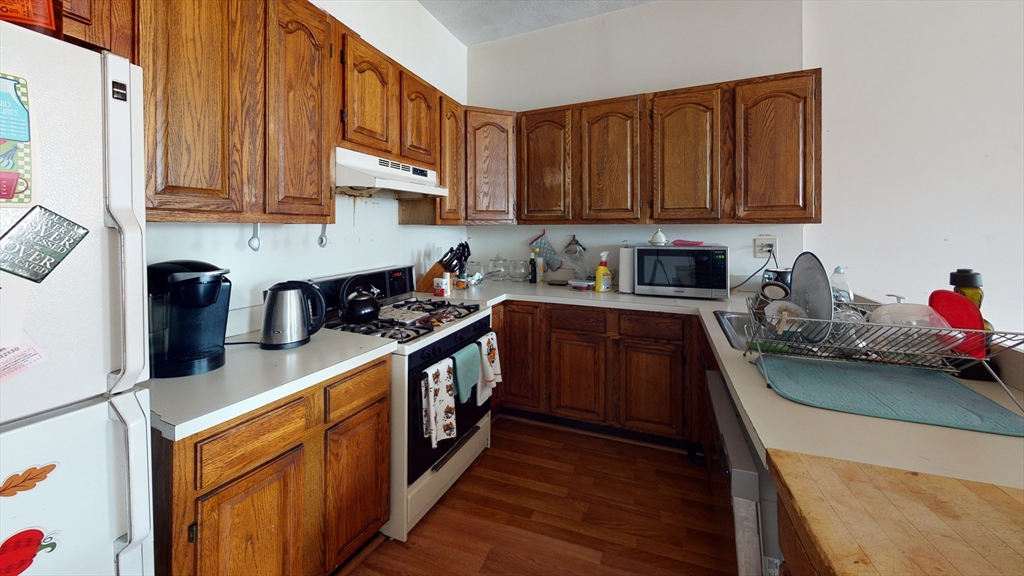 18 South Huntington Ave 3