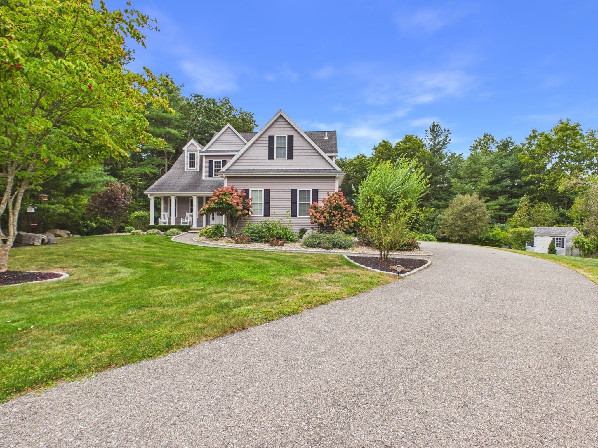 Photo of 16 Tabor Rd, Uxbridge, MA