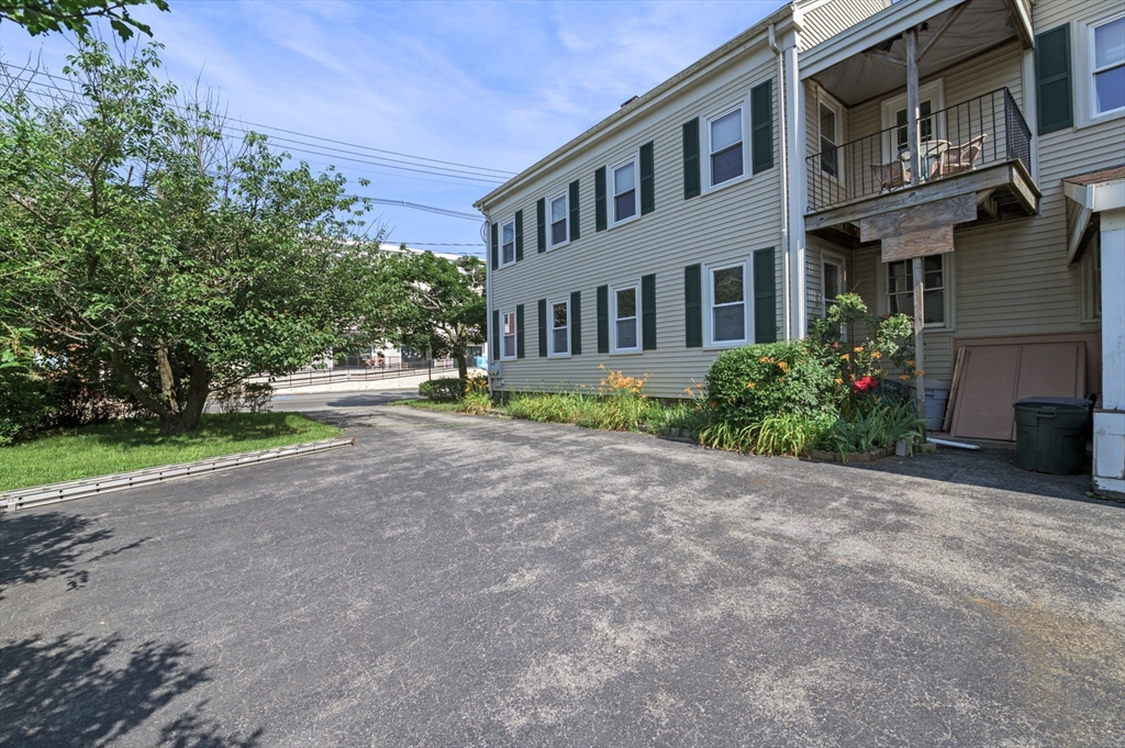 21 Locust St