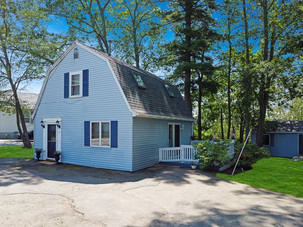 4 Washington St