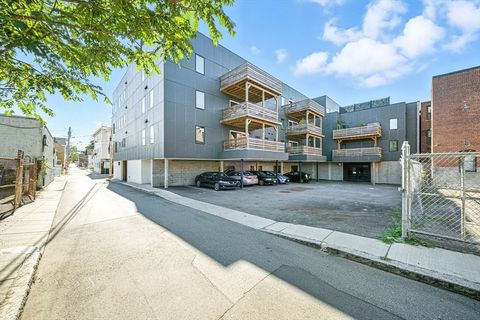 25 Second 206 Chelsea MA 02150