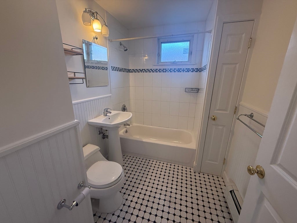 565 Main St #2, Watertown, MA, 565 Main St #2, Watertown, MA Photo #8
