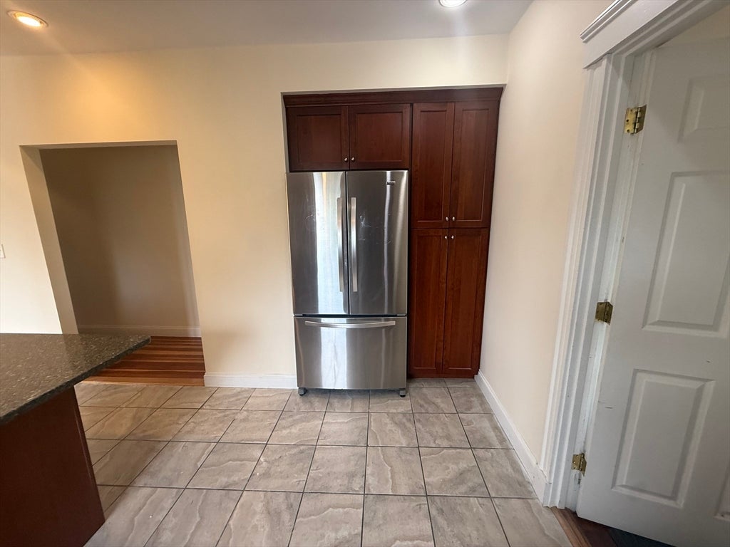 565 Main St #2, Watertown, MA, 565 Main St #2, Watertown, MA Photo #3