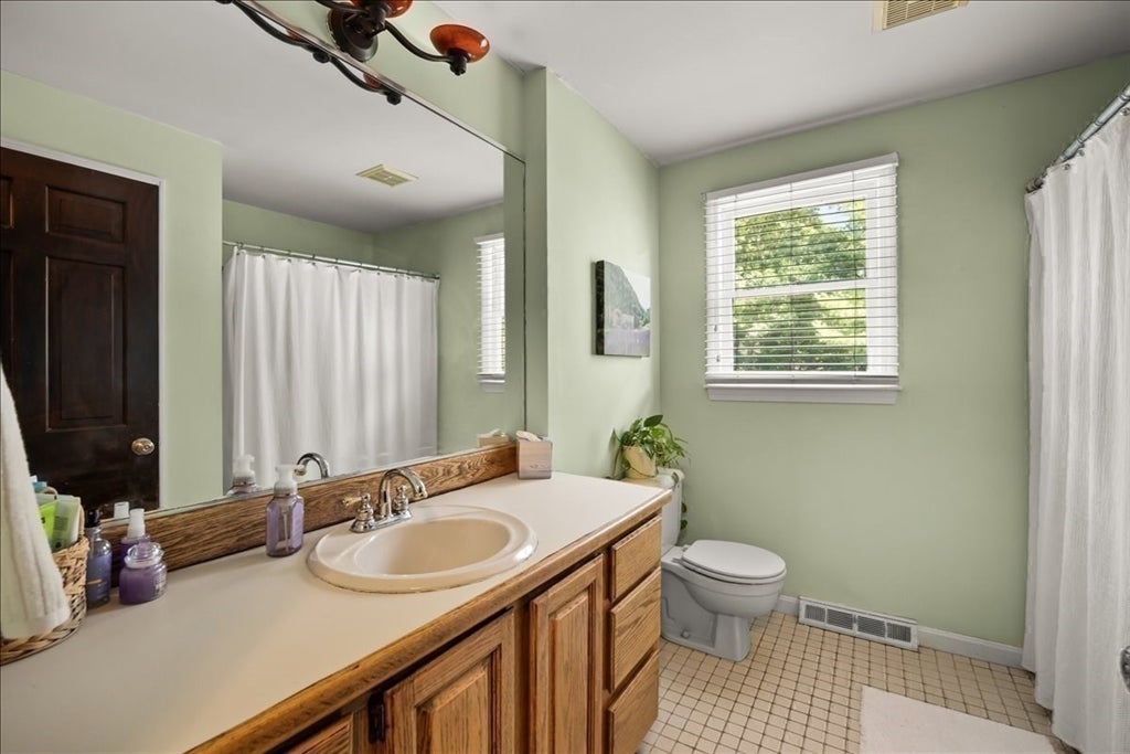 9 Fort Apache Dr, Franklin, MA, 9 Fort Apache Dr, Franklin, MA Photo #27