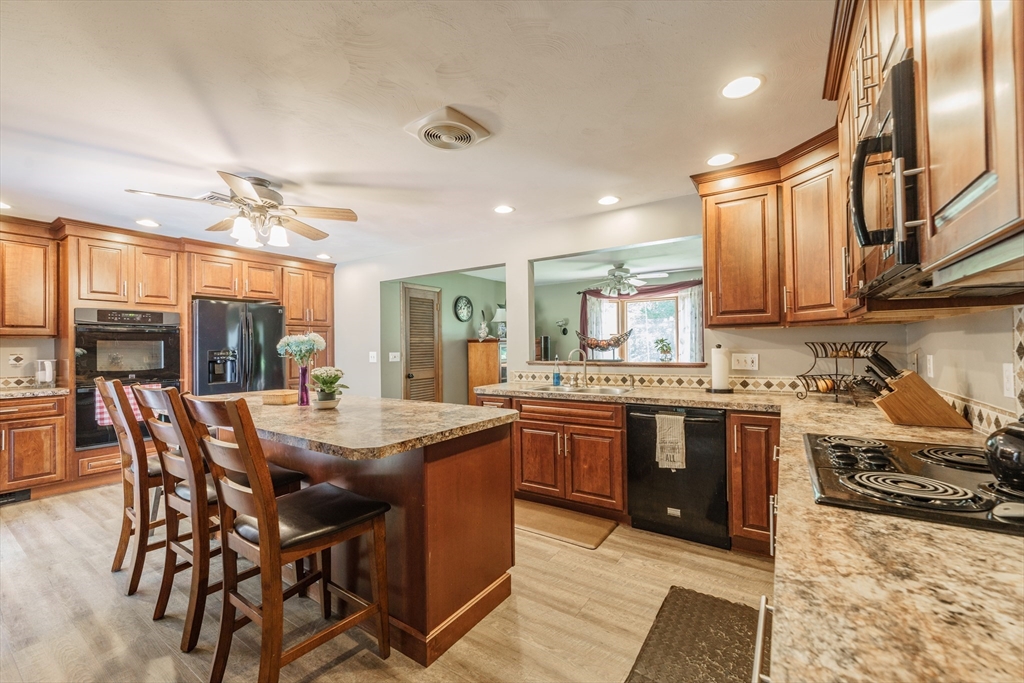 128 Skyline Dr