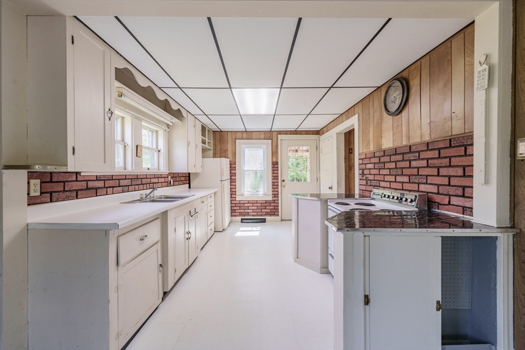 609 Berkshire Trail