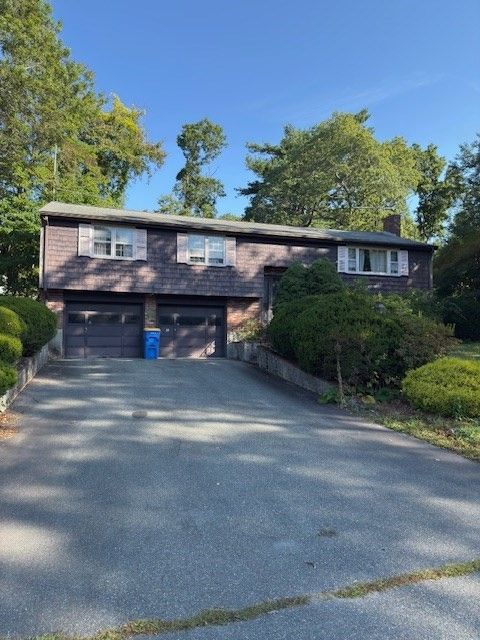 39 Marion St Randolph MA 02368