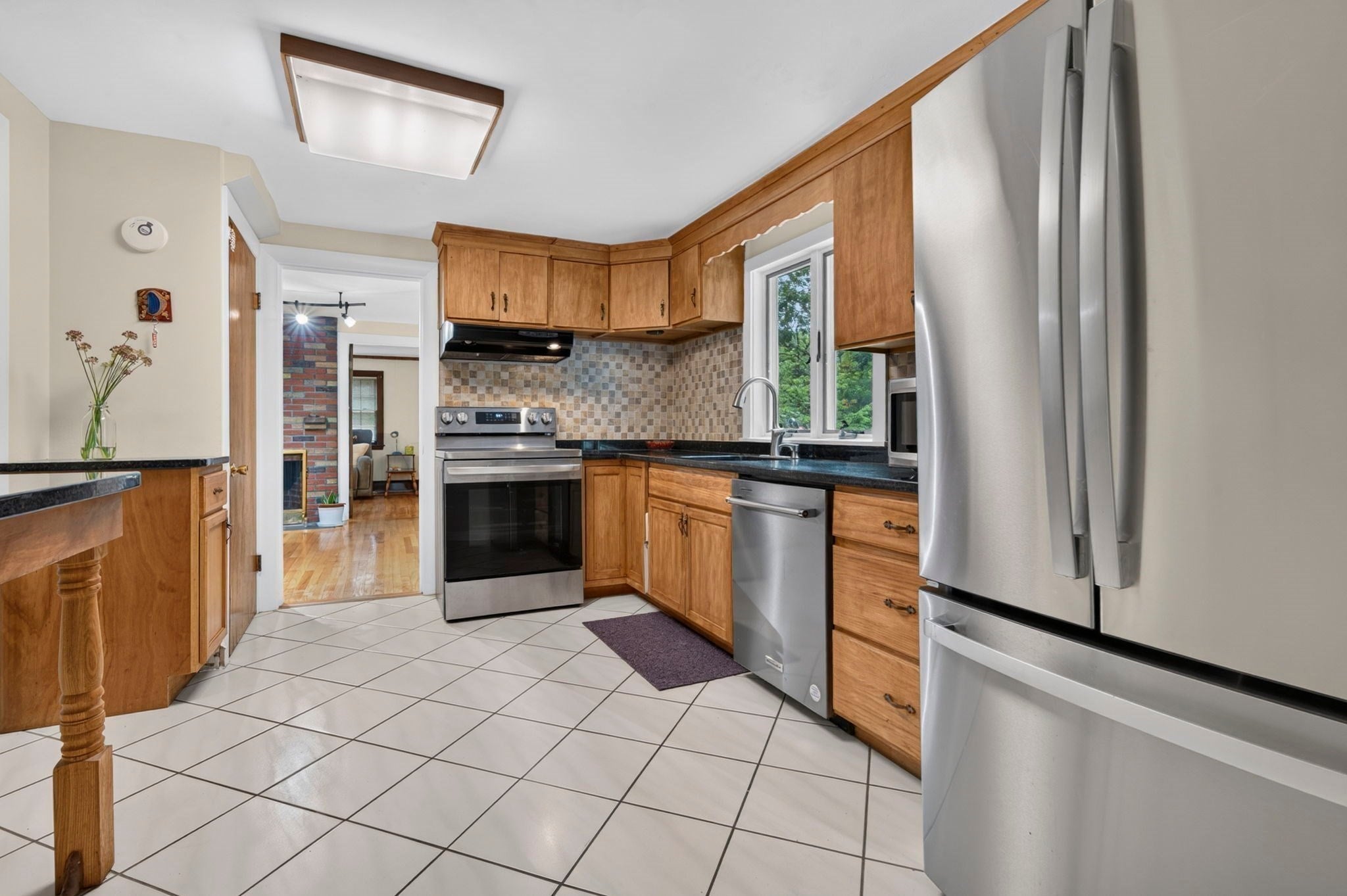 23 Fisher Terrace, Woburn, MA Photo #16