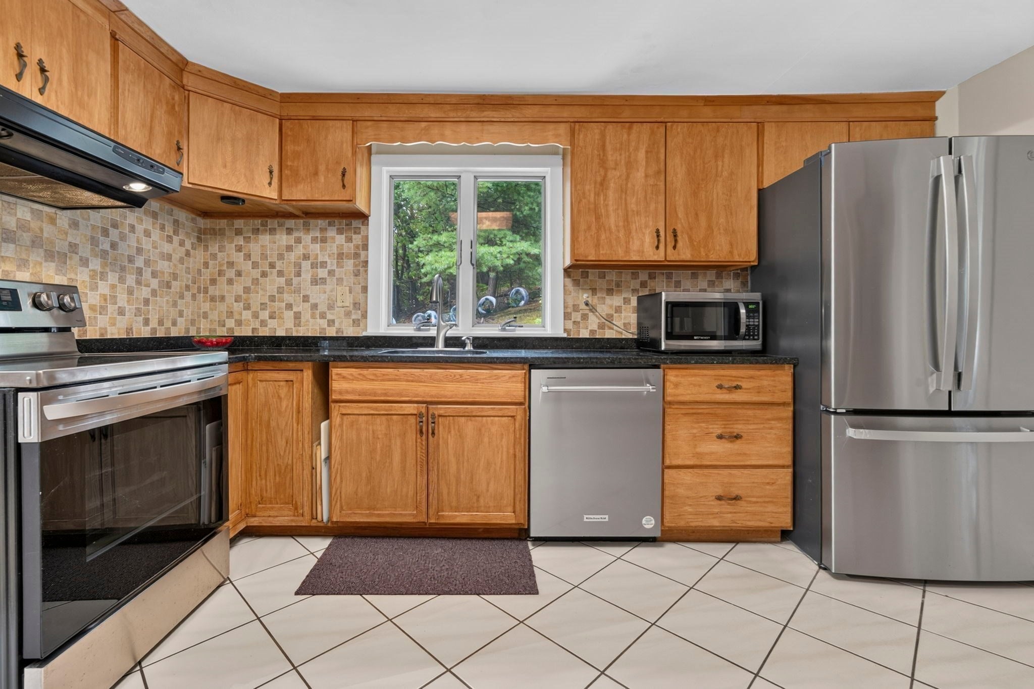 23 Fisher Terrace, Woburn, MA Photo #13