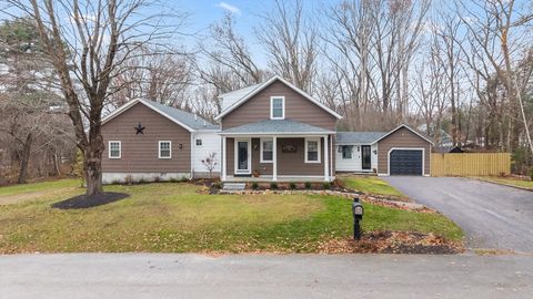 7 Nipmuck Dr Webster MA 01570