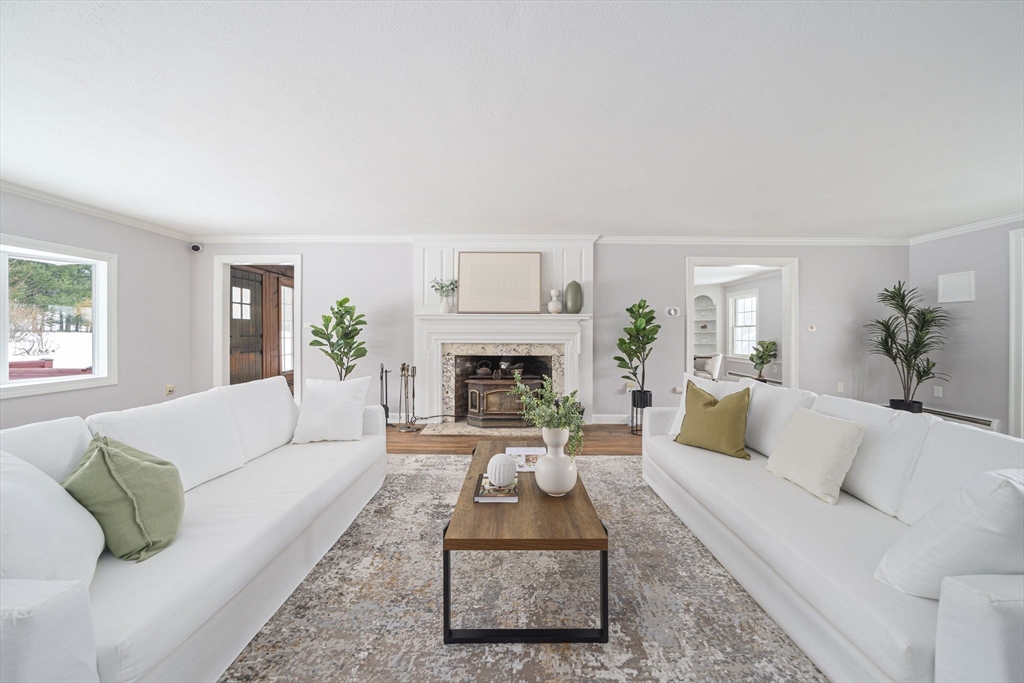8 Conway Lane, Foxboro, MA Photo #1