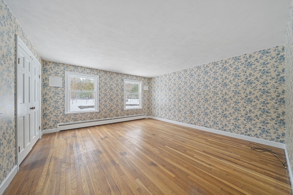 8 Conway Lane, Foxboro, MA Photo #21