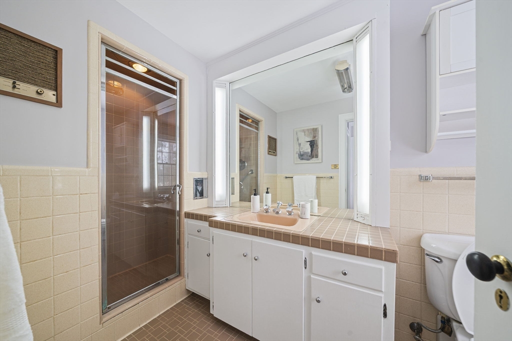 8 Conway Lane, Foxboro, MA Photo #17